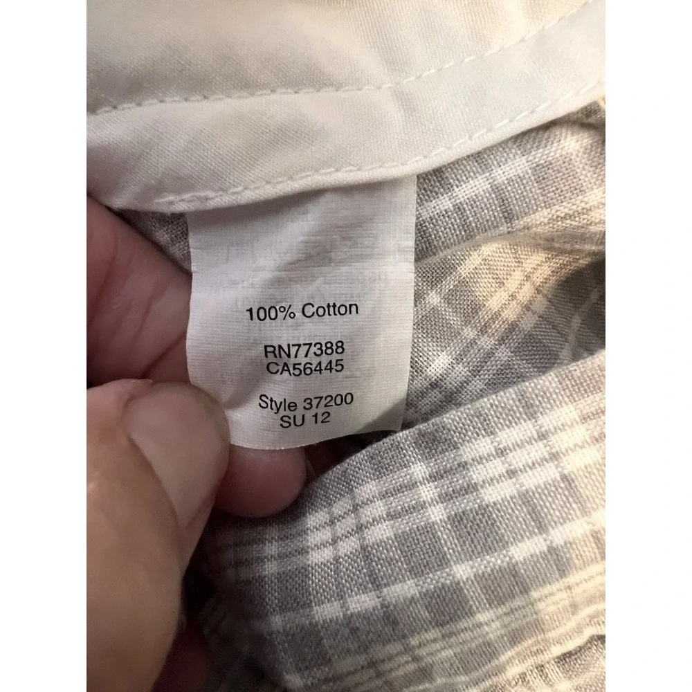 J Crew Gray White  Plaid Shorts Mens Size 34 Inseam 10.5 Inches